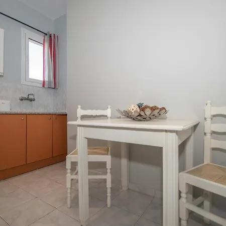 Apartment Avra Ii